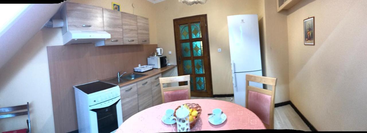 Lotusz Apartments In Nyiregyhaza Exterior photo